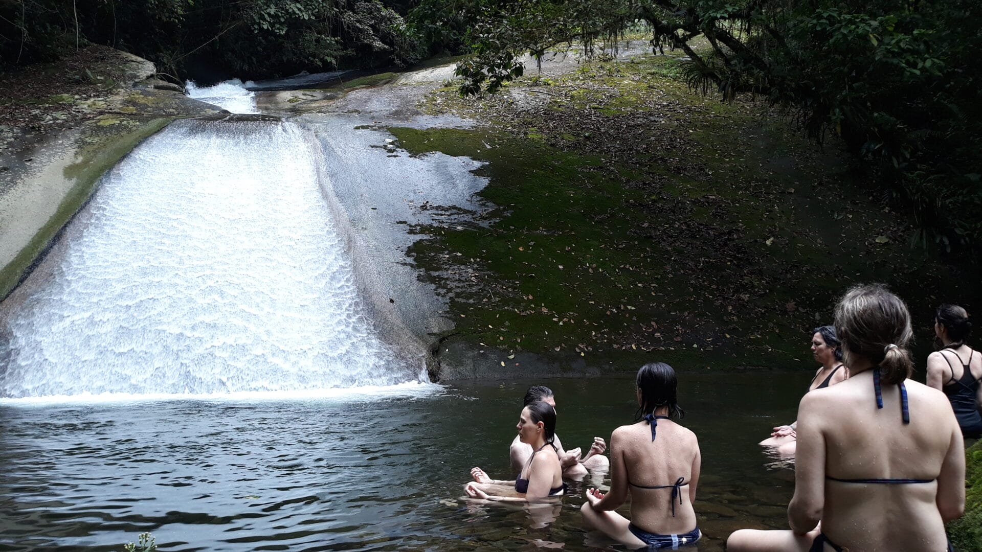 Site Portal Terra: Vila Mulher – Carnaval Longe da Folia: Saiba como Curtir o Ecoturismo com Segurança